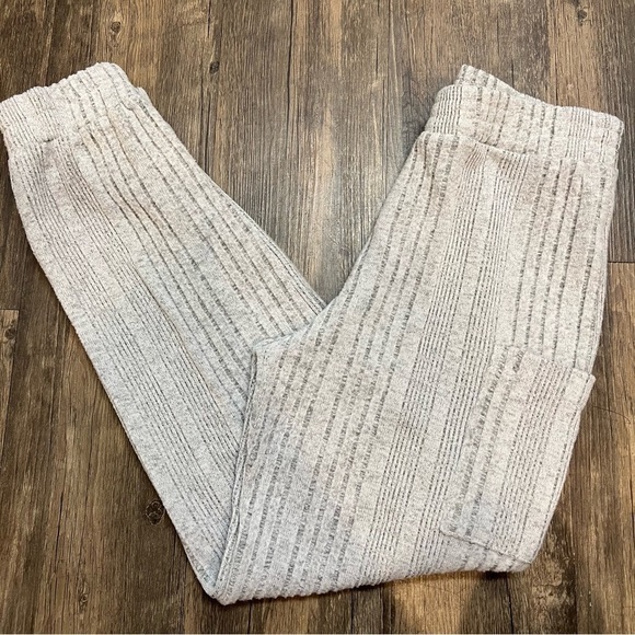 Girls Art Class Grey Lounge Joggers Pants With Elastic waistband Size 10/12 - Picture 4 of 8